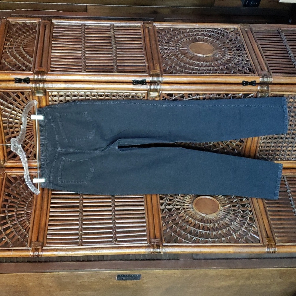 DENIM&CO How Timeless 4-Pocket Pull-On Straight Jeans - Black - Size Medium TALL - Picture 10 of 12